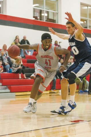 Men’s team triumphs over College of Lake County