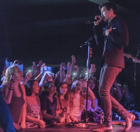 Whitesides’ story time music delights fans
