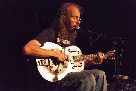 Porch politics of Charlie Parr’s Stumpjumper Tour