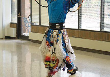 Native American dancers wow Mequon crowd