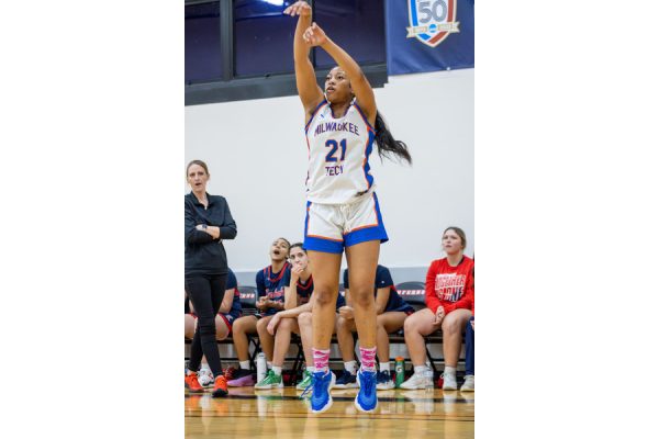 Freshman Stormers Guard, Makayla Carney vs the Kankakee Cavaliers on February 13, 2025. 