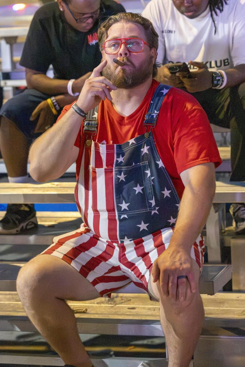 USA supporter smokes a victory cigar 